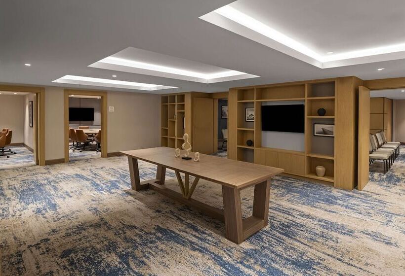 ホテル Hilton Garden Inn Balikesir