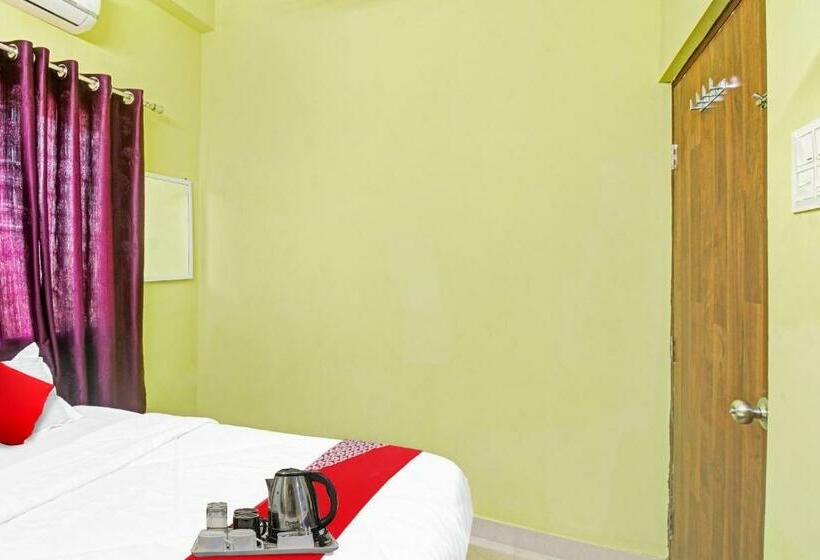 Отель O Manjiri Restaurant & Lodging