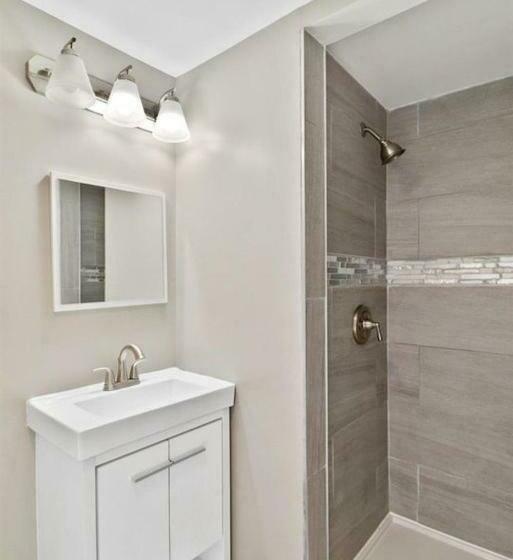 Пансион Cozy Detached Suite Gary, In