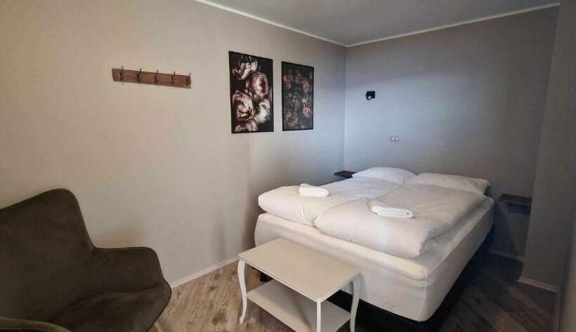 Пансион North Inn Guesthouse And Cabin