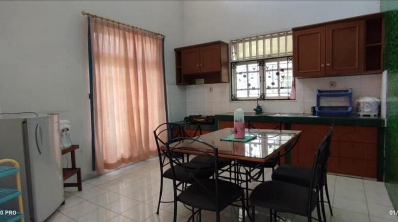 Villa Berastagi Mas