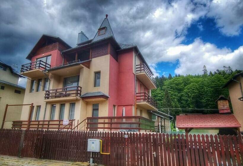 ペンション Vila Emily