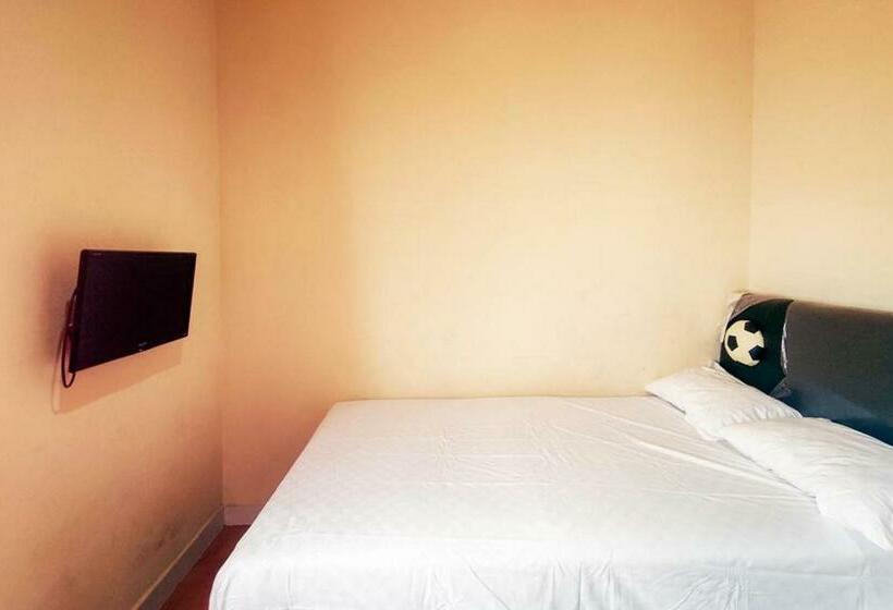 호텔 Chandra Graha Guesthouse Palu