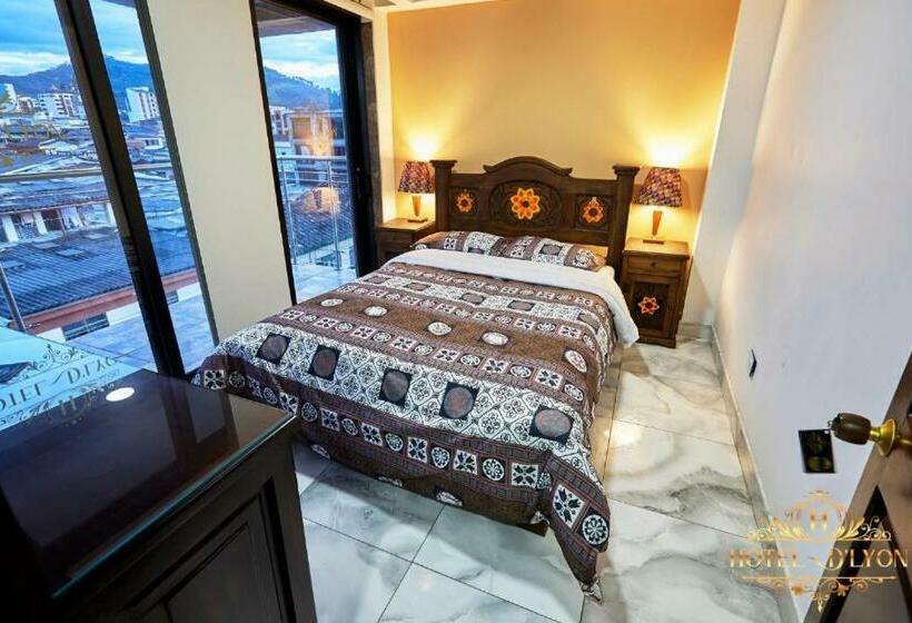 هتل Hôtel D’lyon