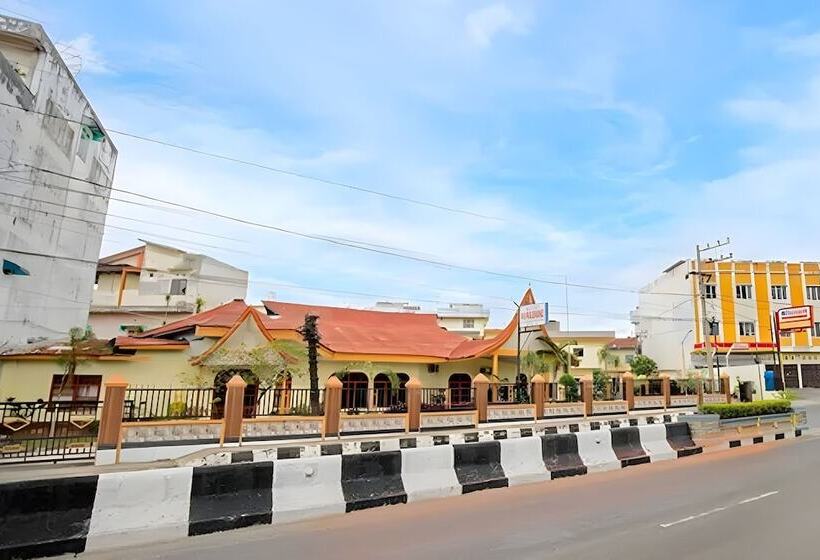 Malibou Hotel Medan