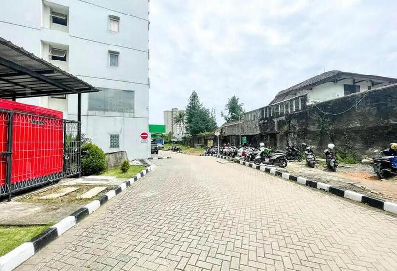 هتل Redliving Apartemen Green Lake View Ciputat   Pelangi Rooms 1 Tower E