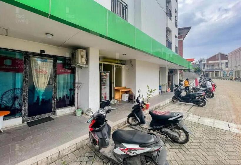 هتل Redliving Apartemen Green Lake View Ciputat   Pelangi Rooms 1 Tower E