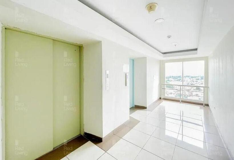 هتل Redliving Apartemen Green Lake View Ciputat   Pelangi Rooms 1 Tower E