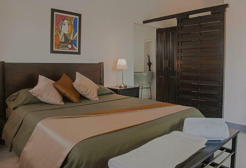 بنسيون Casa Ines