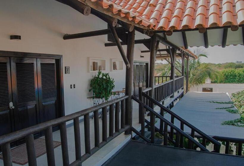 بنسيون Casa Ines