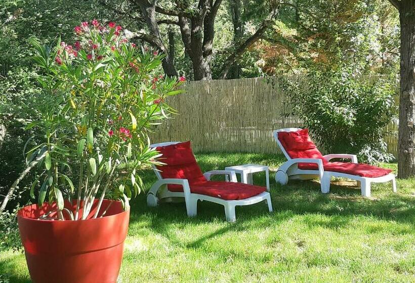 Пансион Suite Avec Jardin Entre Aix En Provence, Luberon Et Verdon