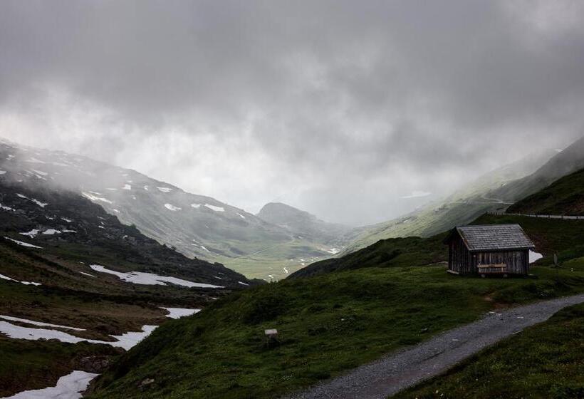 فندق Klausenpass