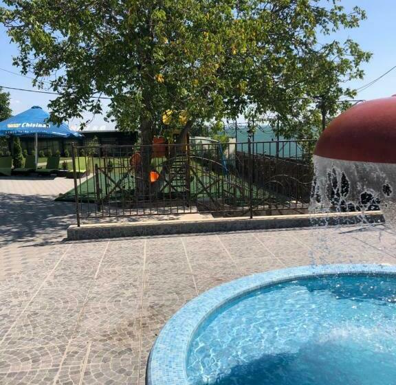 هتل Colina Verde Resort