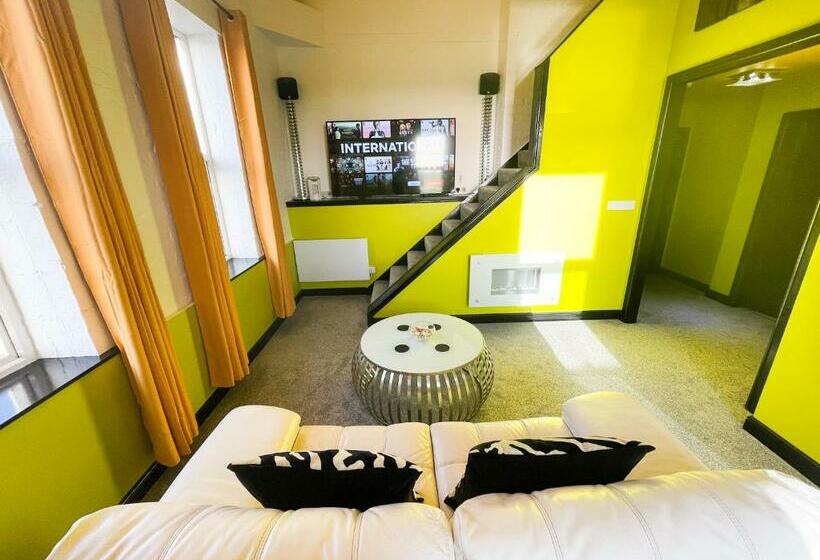 هتل Phoenix Apartments