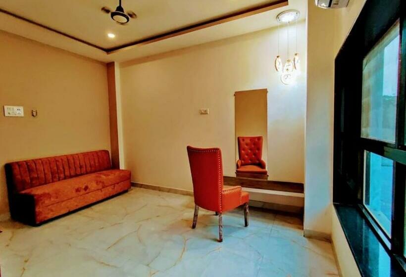 호텔 Rang Mahal Resort