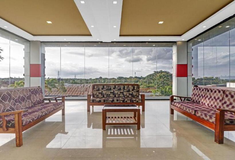 酒店 Grand Jp Inn Near 2 Km From Gundlupet Bus Stand