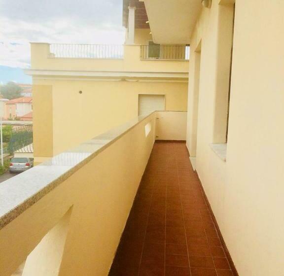 مبيت وإفطار A Due Passi Rooms