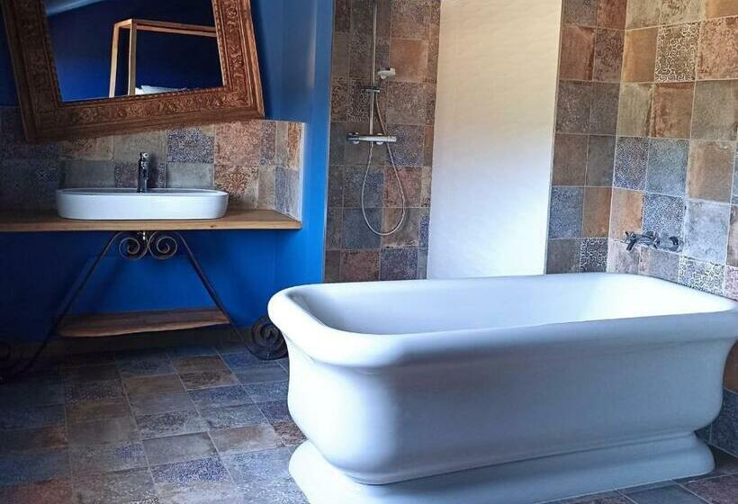 ベッドアンドブレックファースト Sous Les Pins Gîtes Et Chambres D Hôtes