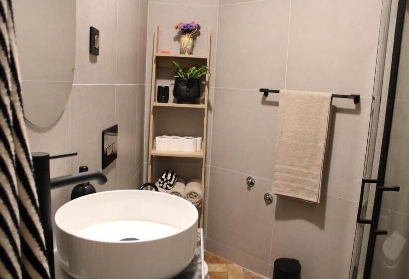 Garden Center Apartment