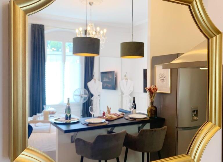 La Marquise   Cosy Flat   Jacuzzi   Senlis