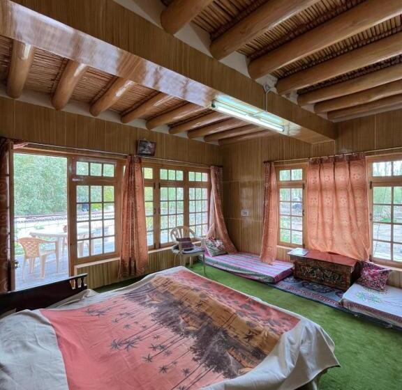 Pensão Napishu Guest House