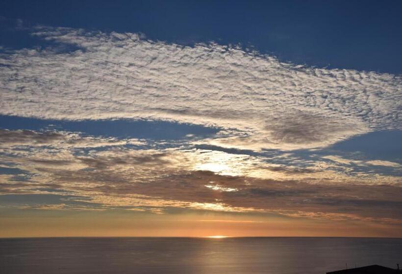 مبيت وإفطار Al Chiaro Di Luna