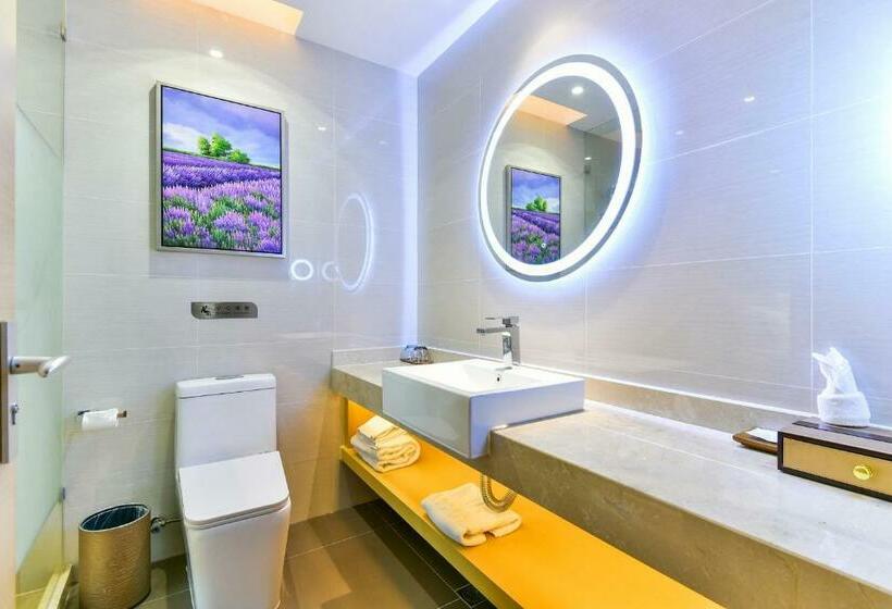 Lavande Hotel Shanghai Jiading Xincheng Stadium Branch