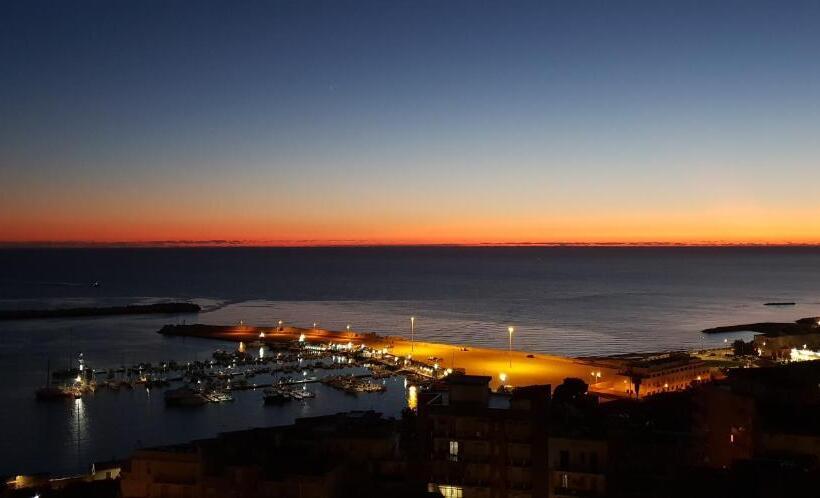 پانسیون Domus Aurea