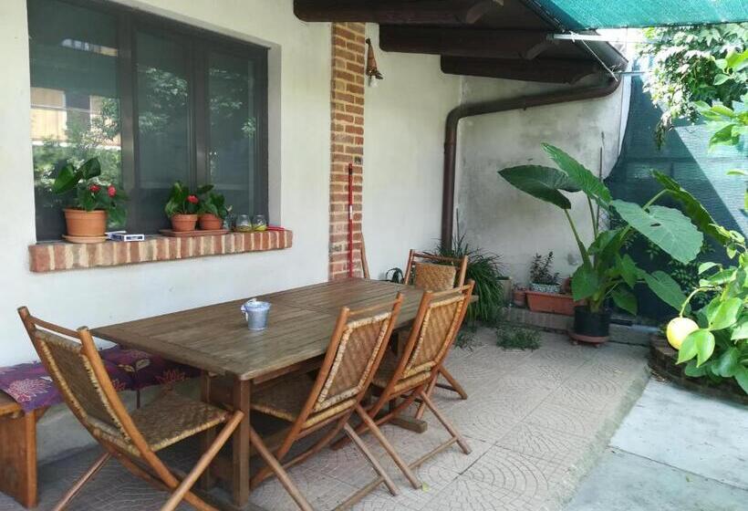 مبيت وإفطار Il Cortile Della Nonna