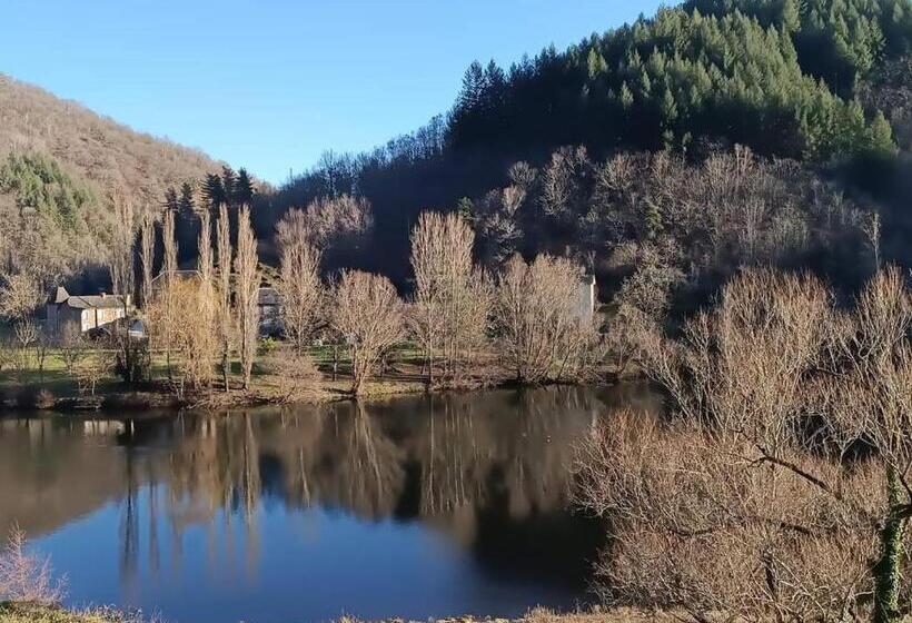 مبيت وإفطار Le Castellou