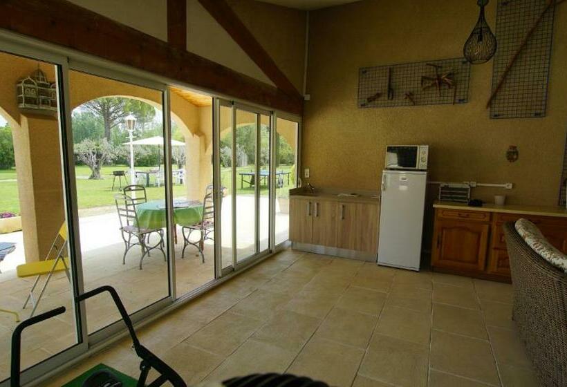 Bed and Breakfast Leflory Sun