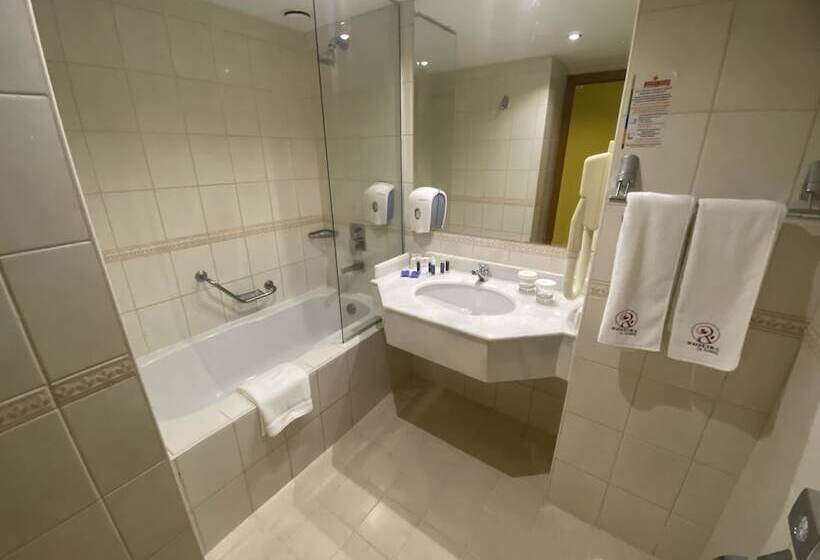 هتل Roseira Beach Resort