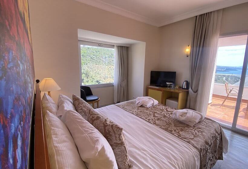 هتل Roseira Beach Resort