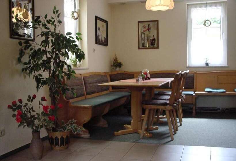 ベッドアンドブレックファースト Gasthaus Mörla