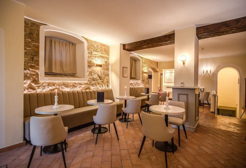 فندق Abbazia Collemedio Resort & Spa