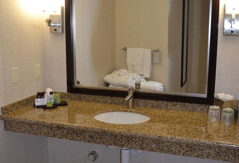 هتل Embassy Suites Palmdale