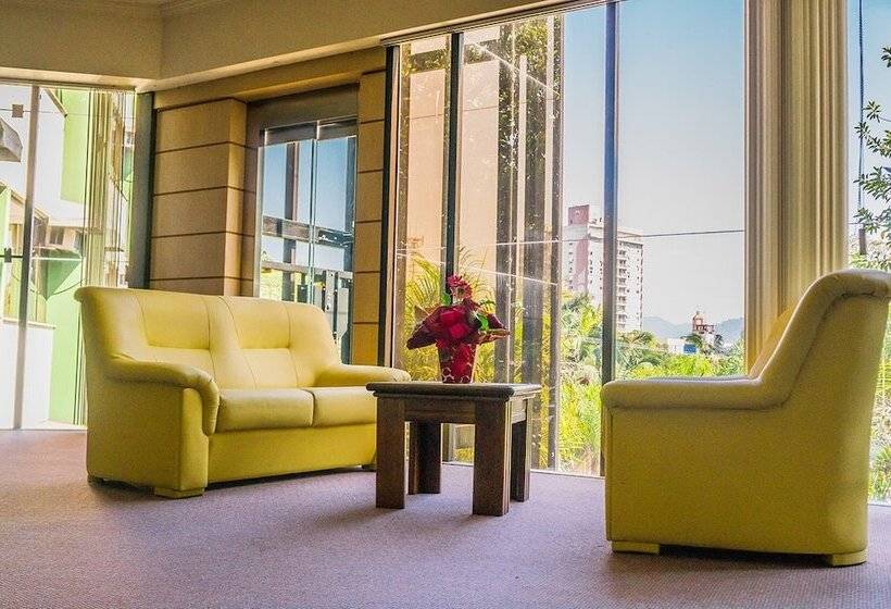 ホテル Harbor Inn Jaragua