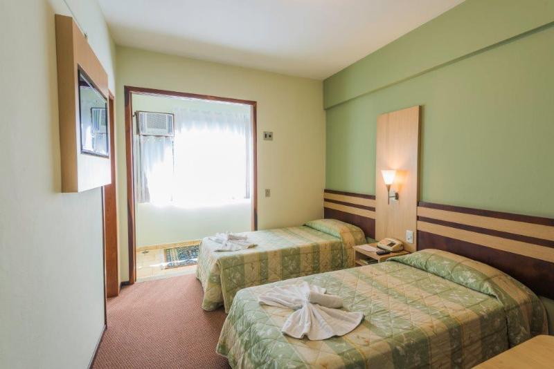 ホテル Harbor Inn Jaragua