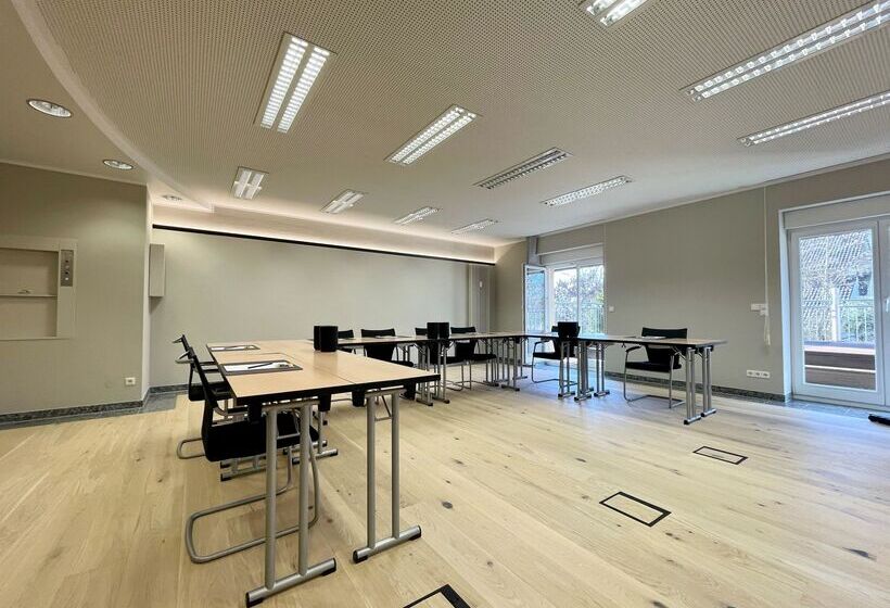 ホテル Hofgut Wißberg  Das Weinberg