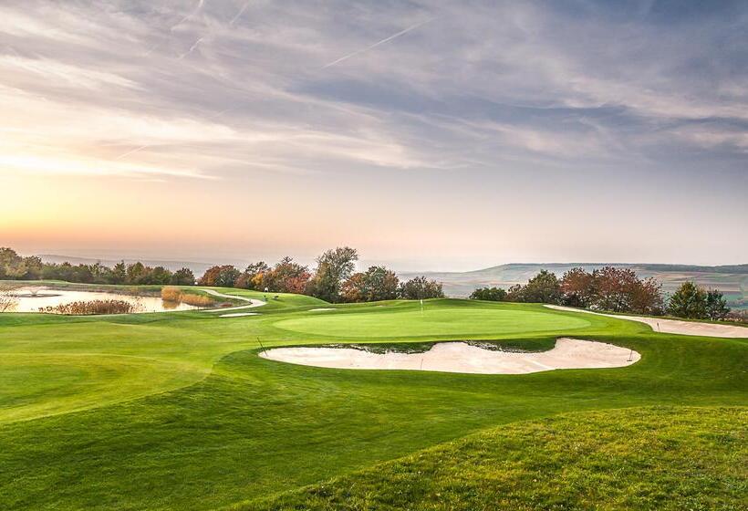 ホテル Hofgut Wißberg  Das Weinberg