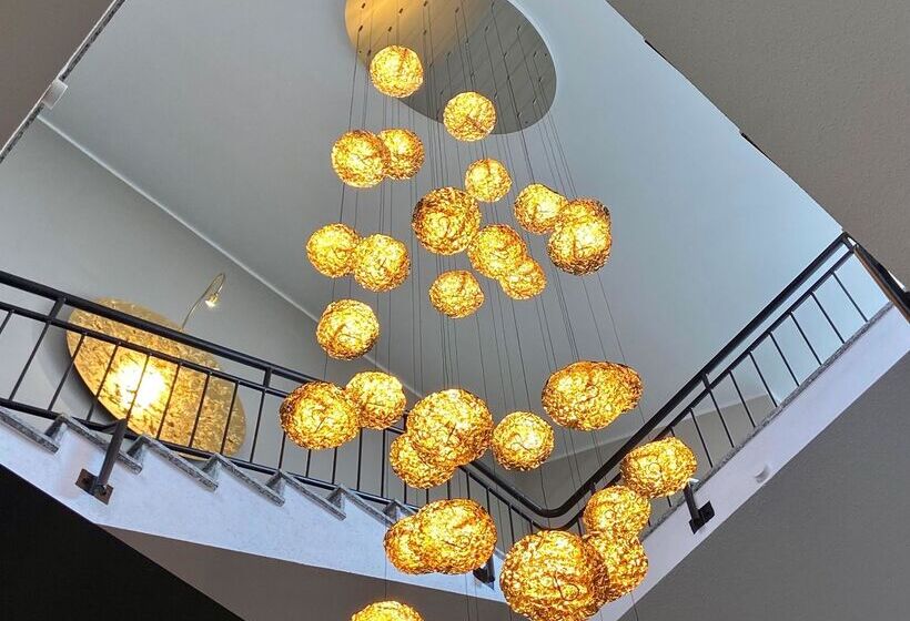 ホテル Hofgut Wißberg  Das Weinberg