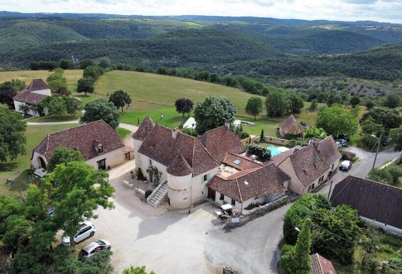 Отель Hôtel Les Vieilles Tours Rocamadour