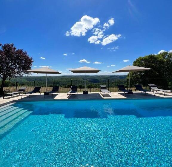 Отель Hôtel Les Vieilles Tours Rocamadour