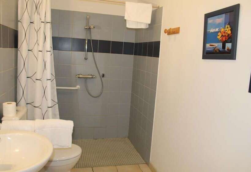 فندق Logis Des Cretes De Pignols