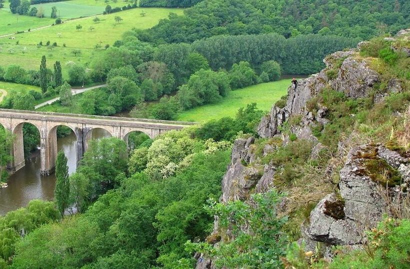 Logis Hotel Le Relais De La Poste Restaurant Le Fil Du Temps