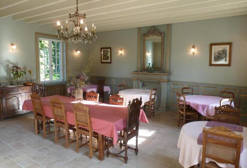 בית מלון כפרי Manoir De Savigny