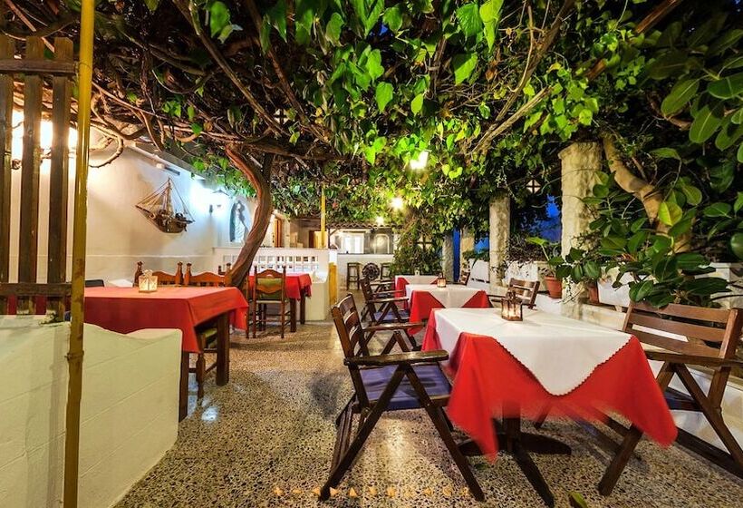 هتل Semiramis Guesthouse