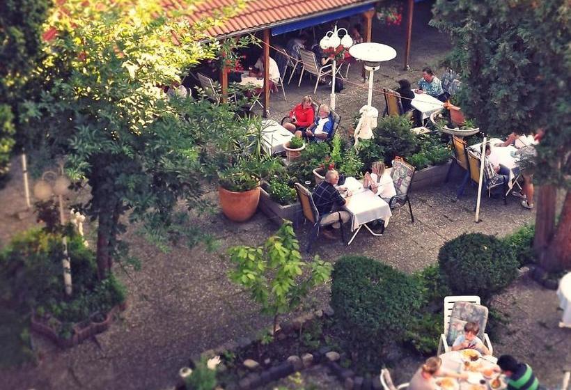 ホテル Weisses Ross