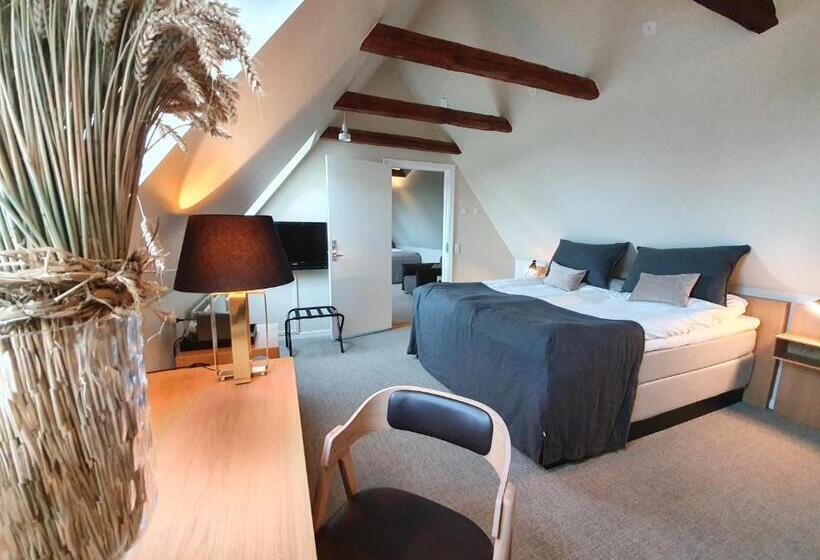 Nor   Badehotellet