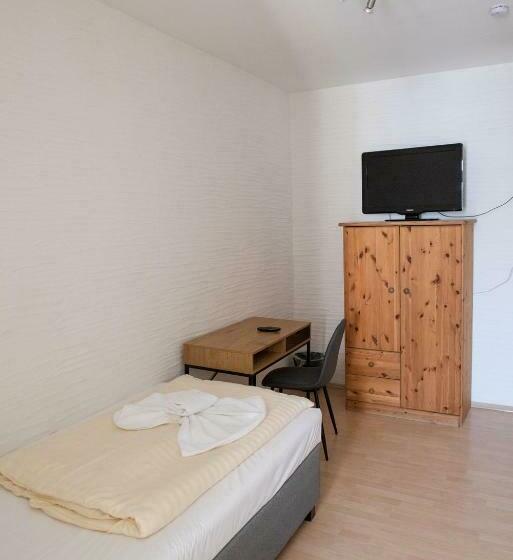 ペンション Neubert`s Gasthaus Am Rhein